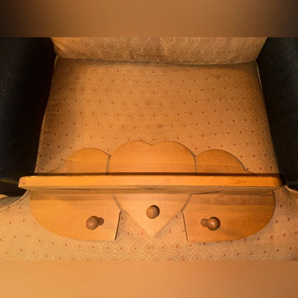 Wooden heart shelf